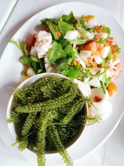 อาหาร หรือ เครื่องดื่ม