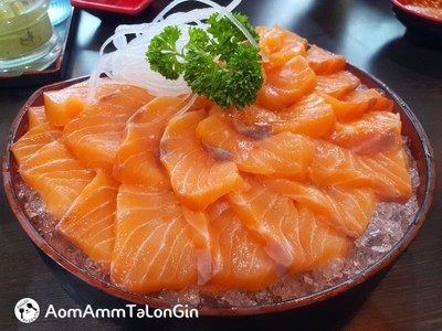แซลมอนซาชิมิใหญ่30ชิ้น