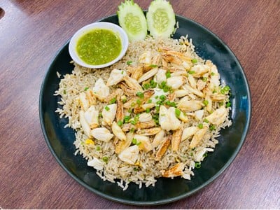 ข้าวผัดโคตรปู