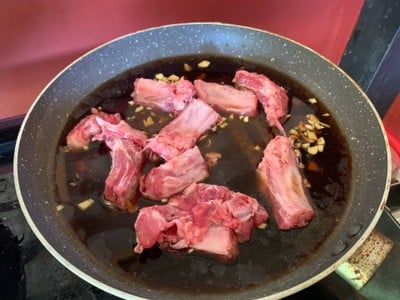 วิธีทำ ซี่โครงหมูอบน้ำผึ้ง วิธีทำ ซี่โครงหมูอบน้ำผึ้ง