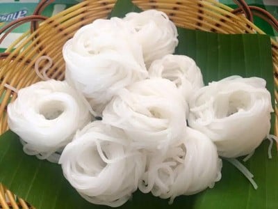 เส้นขนมจีน