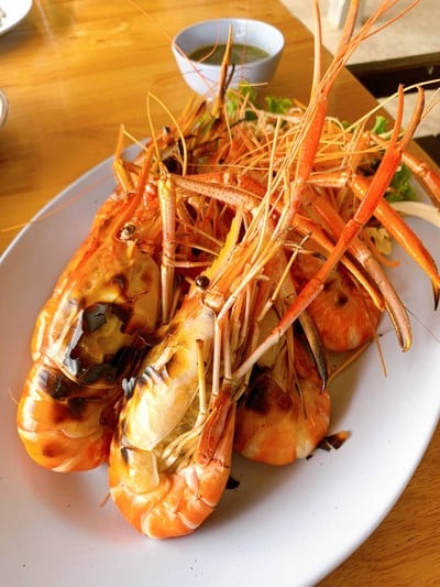 เมนูของร้าน ครัวเม็ดทราย ชายหาดชะอำ
