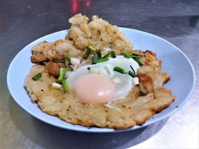 เมนูของร้าน ก๋วยเตี๋ยวคั่วไก่ สวนมะลิ (เจ๊เค็ง เจ๊งิ้ม) ถ.เฉลิมเขต 4