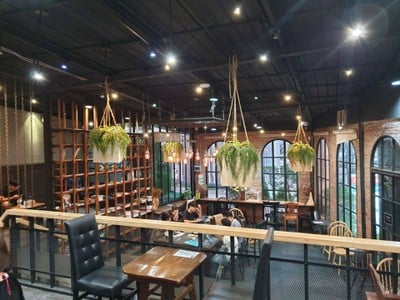 BEYOND CAFE (บียอนด์ คาเฟ่ กาแฟ เค้ก) หนองประจักษ์