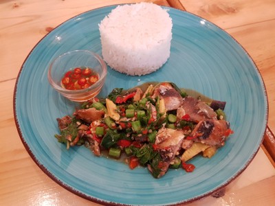 กะเพรา ปลาทู