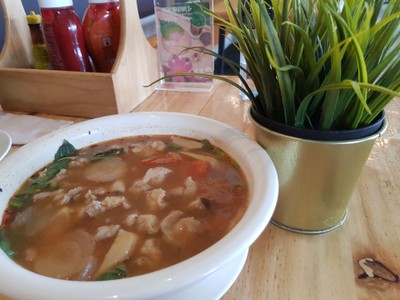 อาหาร หรือ เครื่องดื่ม