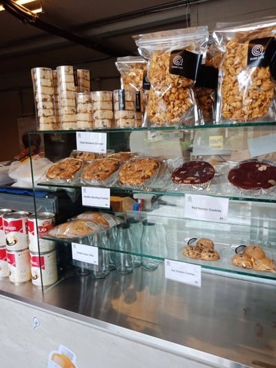 อาหาร หรือ เครื่องดื่ม