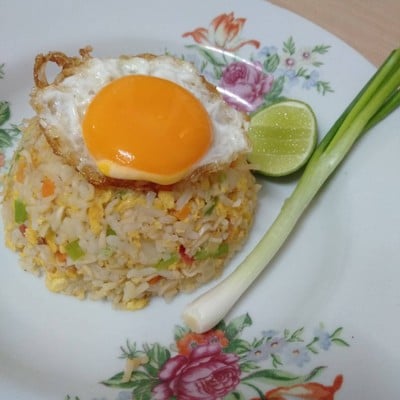 ข้าวผัดมาม่า