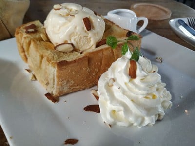 อาหาร หรือ เครื่องดื่ม