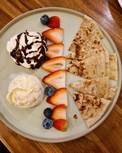 Roti(Oil Free) With Macademia Ice Cream