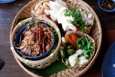 Denim Dining X 90s Bar