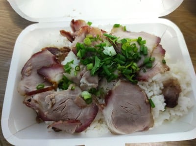 ข้าวหมูแดง