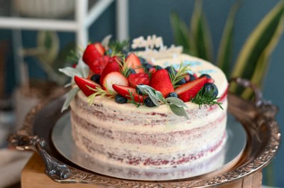 Red Velvet Cheesecake