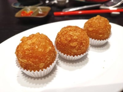 เผือกทอดไส้ไหล