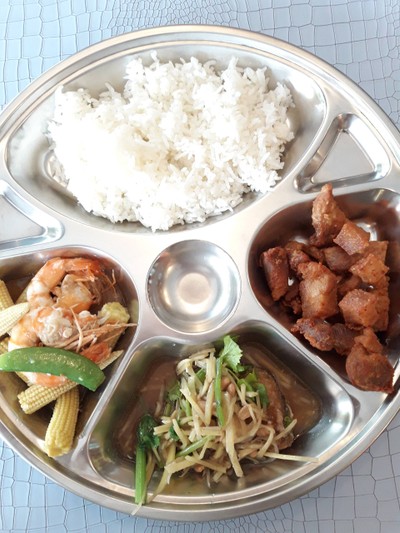 ข้าวแกง 3 หลุม