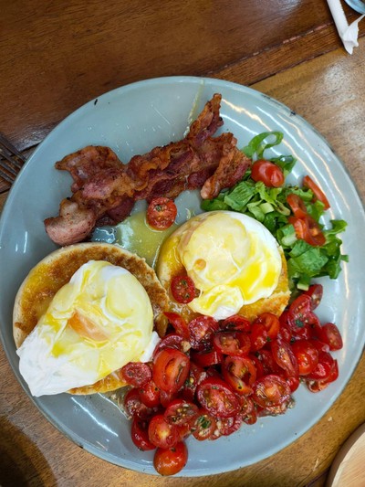 Egg Benedict Salsa