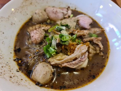 เมนูของร้าน นิยมสมิทธิ์ NIYOM SMITH THAI BOAT NOODLES