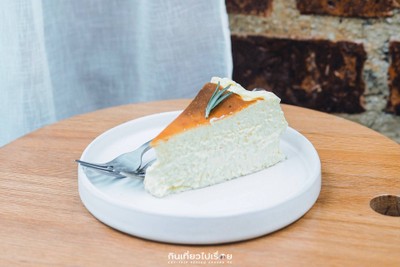 JAPANESE CHEESECAKE