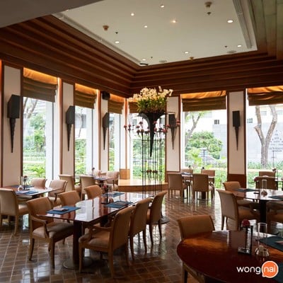 บรรยากาศ Celadon The Sukhothai Bangkok Hotel