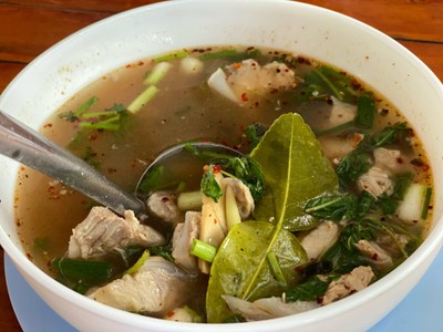 ต้มแซ่บกระดูกอ่อน