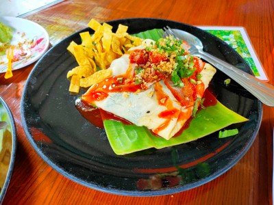 ข้าวพันผักสุกี้หมูแดง+ไข่ดาว