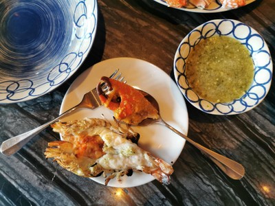 อาหาร หรือ เครื่องดื่ม