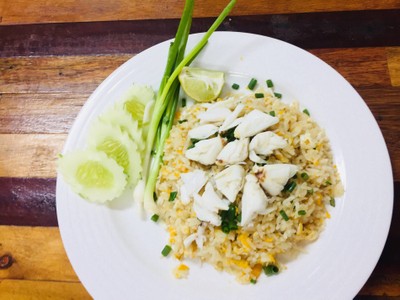 ข้าวผัดปูเนื้อก้อน