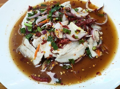หมูสามชั้นนำแซ่บ