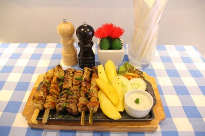 อาหาร หรือ เครื่องดื่ม