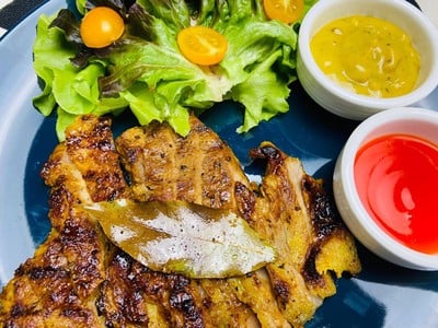 หมูย่างมัสตาร์ด