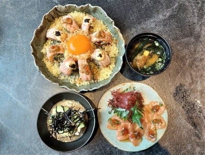 อาหาร หรือ เครื่องดื่ม