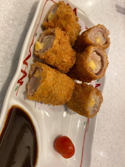 หมูชุบเกล็ดขนมปังทอด