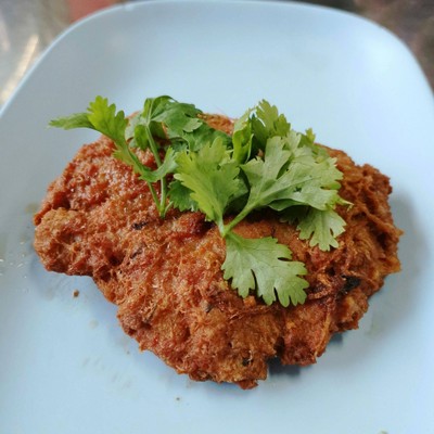หมูสับปลาเค็มทอด