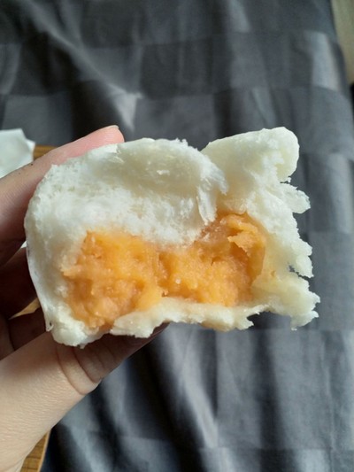 ซาลาเปาไส้ครีม
