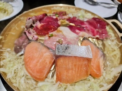 อาหาร หรือ เครื่องดื่ม