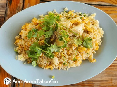 ข้าวผัดปู