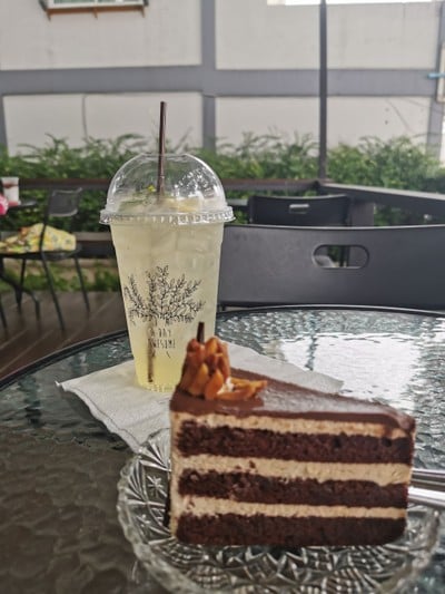 อาหาร หรือ เครื่องดื่ม