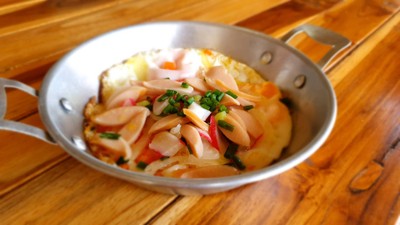 อาหารเช้า ร้านค้าใกล้ๆลานกางเต้นท์