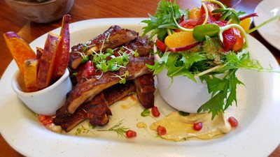 อาหาร หรือ เครื่องดื่ม