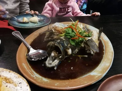 ปลาเก๋าแดงนึ่งซีอิ๊ว