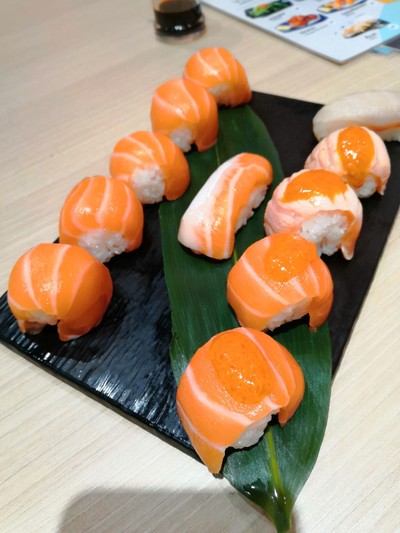 อาหาร หรือ เครื่องดื่ม