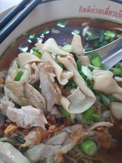 กิตติก๋วยเตี๋ยวเป็ด เซนต์หลุยส์ (ซอยจันทน์ 18/7)