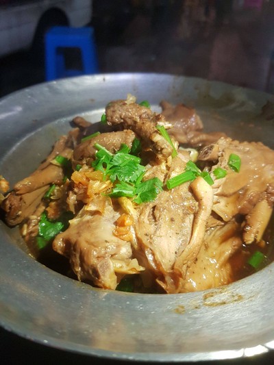 อาหาร หรือ เครื่องดื่ม