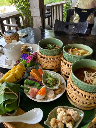 มินิเซตขันโตก