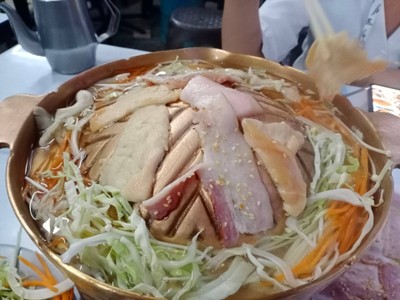 อาหาร หรือ เครื่องดื่ม