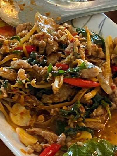 หมูป่าผัดฉ่า