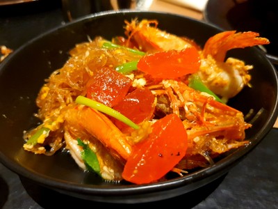 กุ้งผัดวุ้นเส้นไข่แดง