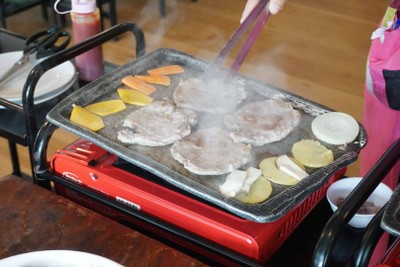 อาหาร หรือ เครื่องดื่ม