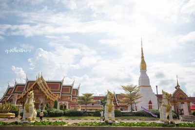 12 ที่เที่ยวสกลนคร ออนซอนหลาย