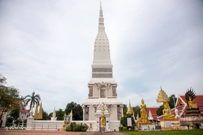 ไหว้ 8 พระธาตุประจำวันเกิด@นครพนม